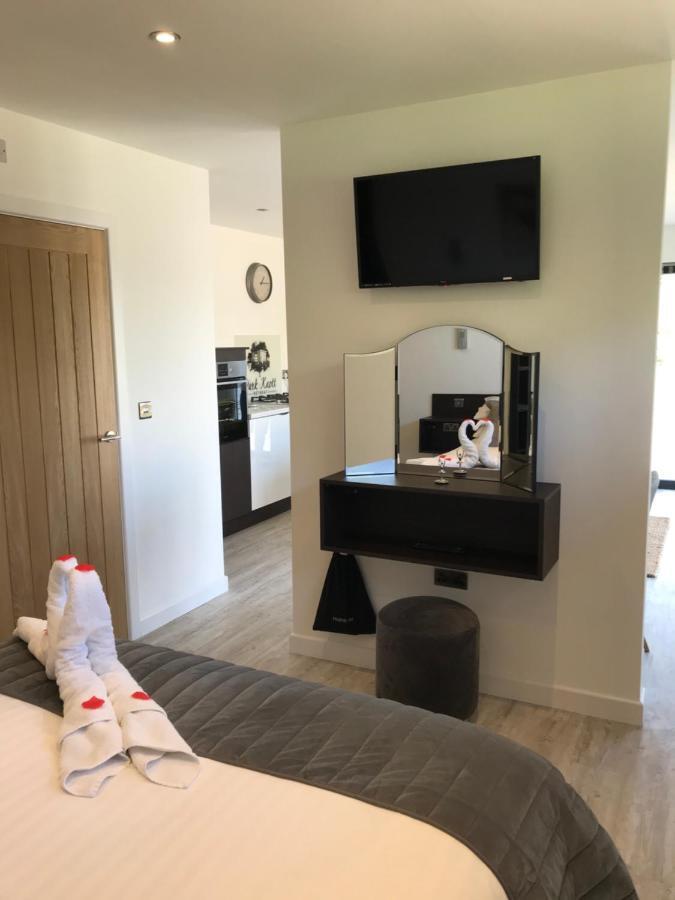 Parkknott Retreat Luxury Lodge With Private Hot Tub Askam in Furness Экстерьер фото